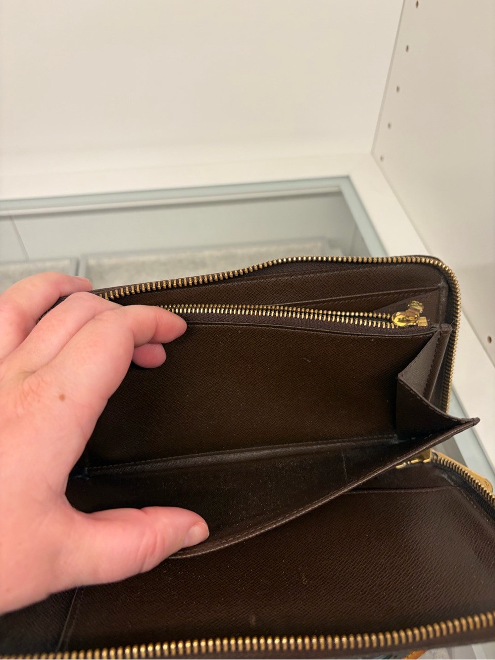 Louis Vuitton Damier Ebene Zippy Organizer Wallet - Picture 10 of 16
